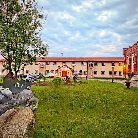 Na Podzamczu Hotel 3*