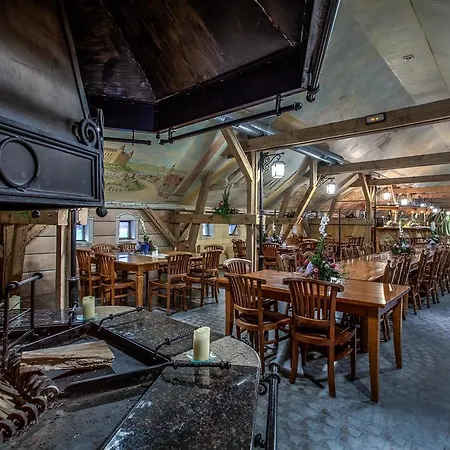 Hotel Na Podzamczu Tarnowskie Gory