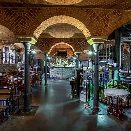 Na Podzamczu Hotell 3*