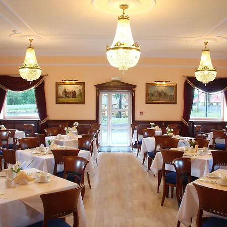 Hotel Na Podzamczu 3*